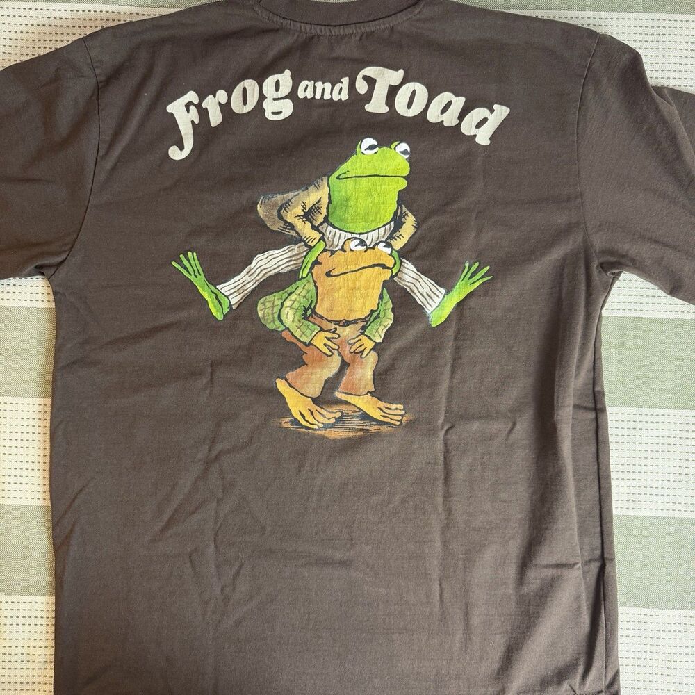 Frog And Toad Brown T-Shirt Piggyback Ride Men’s L